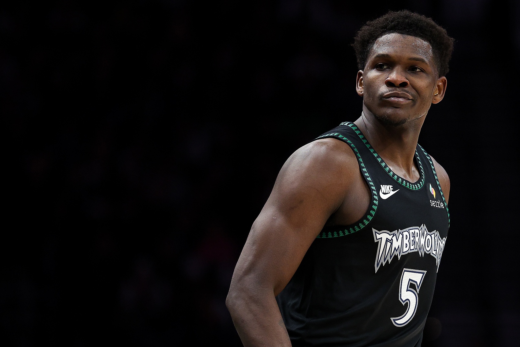 企鹅体育-解说：大人时代变了 爱德华兹今年没进首发真可惜 东部还挺合理的