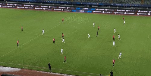 1656940625214011711.gif 金敃友.gif